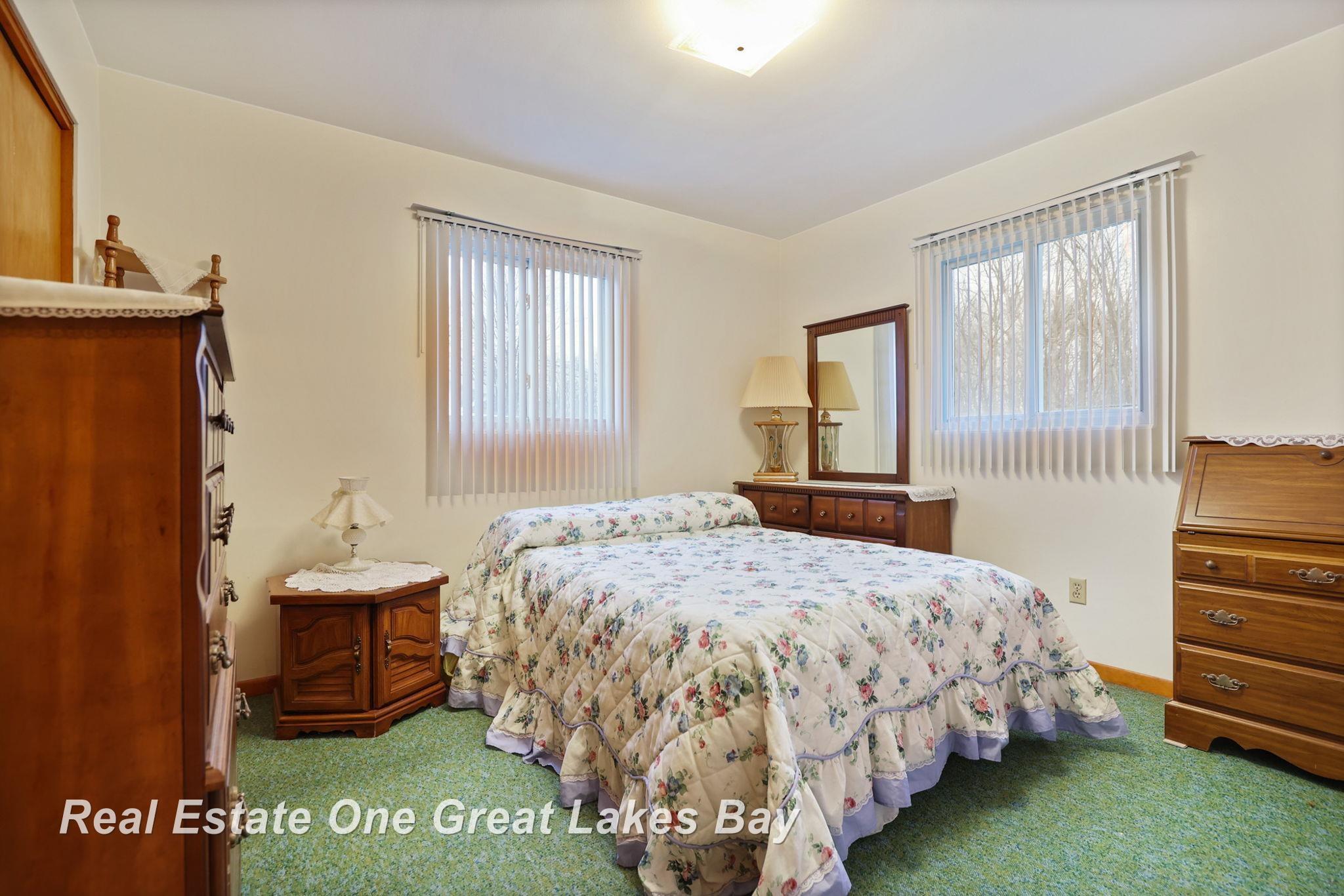 1738 North Huron Road Pinconning, MI 48650 - Photo 16 of 62