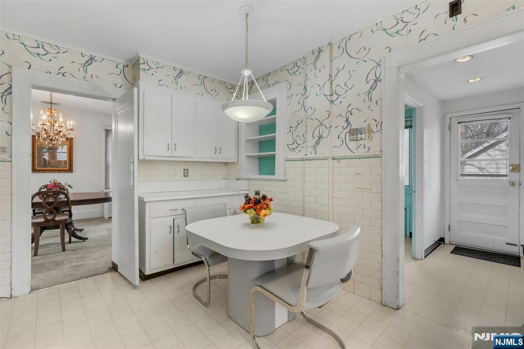 1342 Pennington Road Teaneck, NJ 07666 - Photo 11 of 26