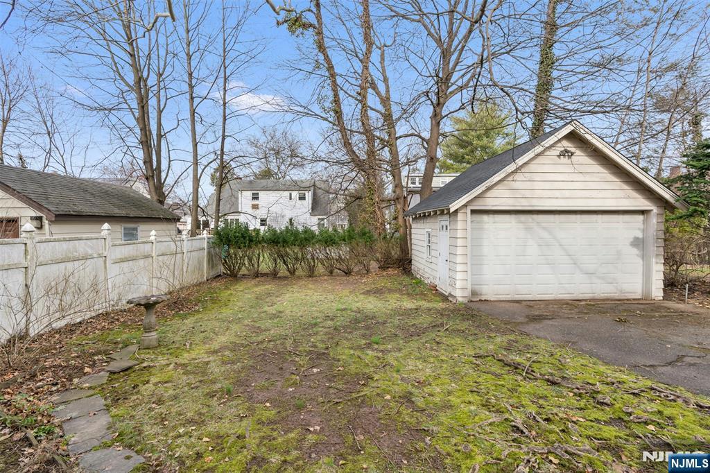 1342 Pennington Road Teaneck, NJ 07666 - Photo 24 of 26