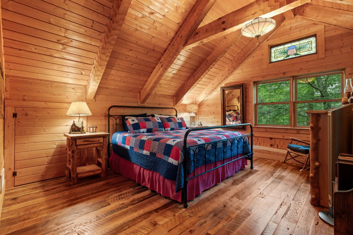 671 Walking Stick Road Highlands, NC 28741 - Photo 25 of 56 Upper guest room