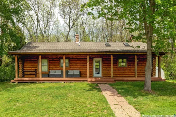 $365,000 | 1033 West Bigelow Street, Washburn, WI 54891