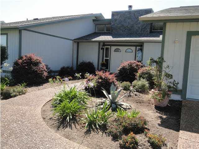 5573 Ponte Verde Road Pensacola, FL 32507 - Photo 23 of 24 A courtyard setting by the front door