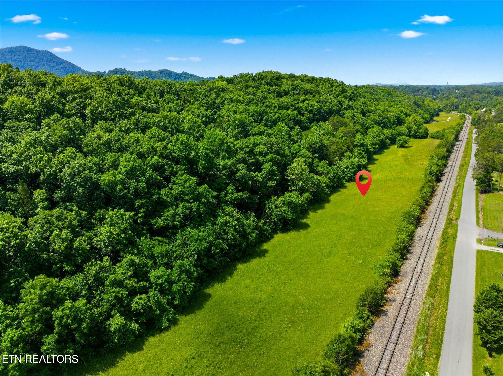 140 Donahue Road Luttrell, TN 37779 - Photo 28 of 36 28-140-Donahue-Rd-Luttrell-TN-28