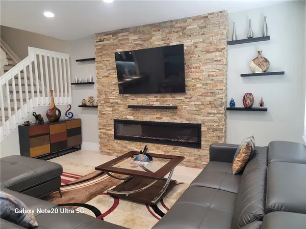 $3,900 | 9706 Darlington Place, Cooper City, FL 33328