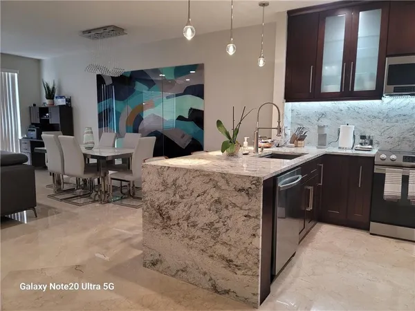 $3,900 | 9706 Darlington Place, Cooper City, FL 33328