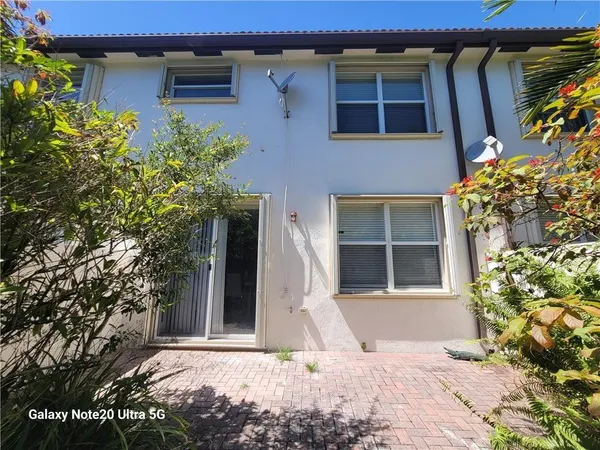 $3,900 | 9706 Darlington Place, Cooper City, FL 33328