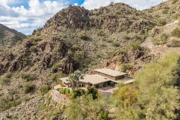 $3,895,000 | 7310 North Highcliff Drive, Unit 193, Paradise Valley, AZ 85253