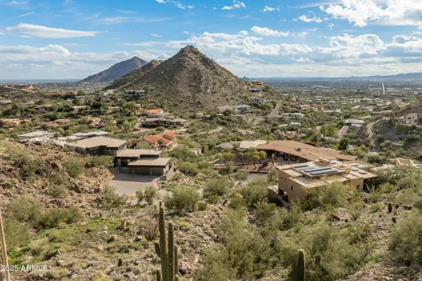 $3,895,000 | 7310 North Highcliff Drive, Unit 193, Paradise Valley, AZ 85253
