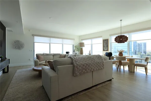 $17,000 | 2910 West Barcelona Street, Unit 604, Tampa, FL 33629