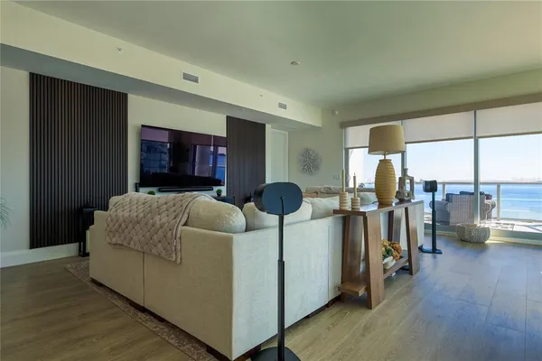 $17,000 | 2910 West Barcelona Street, Unit 604, Tampa, FL 33629