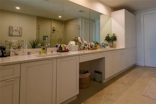 $17,000 | 2910 West Barcelona Street, Unit 604, Tampa, FL 33629