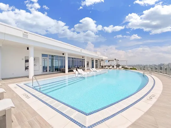 $17,000 | 2910 West Barcelona Street, Unit 604, Tampa, FL 33629