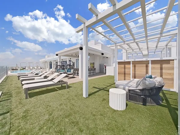 $17,000 | 2910 West Barcelona Street, Unit 604, Tampa, FL 33629