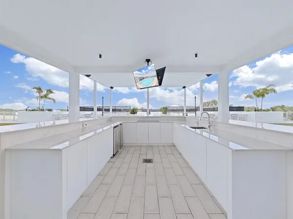 $17,000 | 2910 West Barcelona Street, Unit 604, Tampa, FL 33629