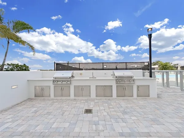 $17,000 | 2910 West Barcelona Street, Unit 604, Tampa, FL 33629