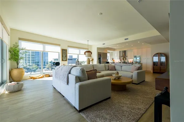 $17,000 | 2910 West Barcelona Street, Unit 604, Tampa, FL 33629