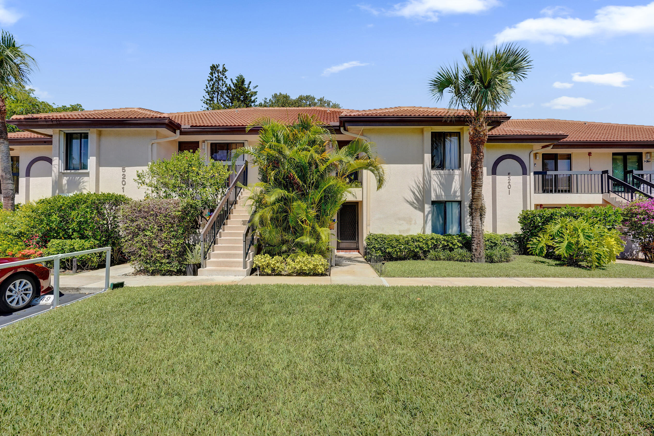 5201 West Club Circle, Unit 103 Boca Raton, FL 33487 - Photo 37 of 40 DSC04313