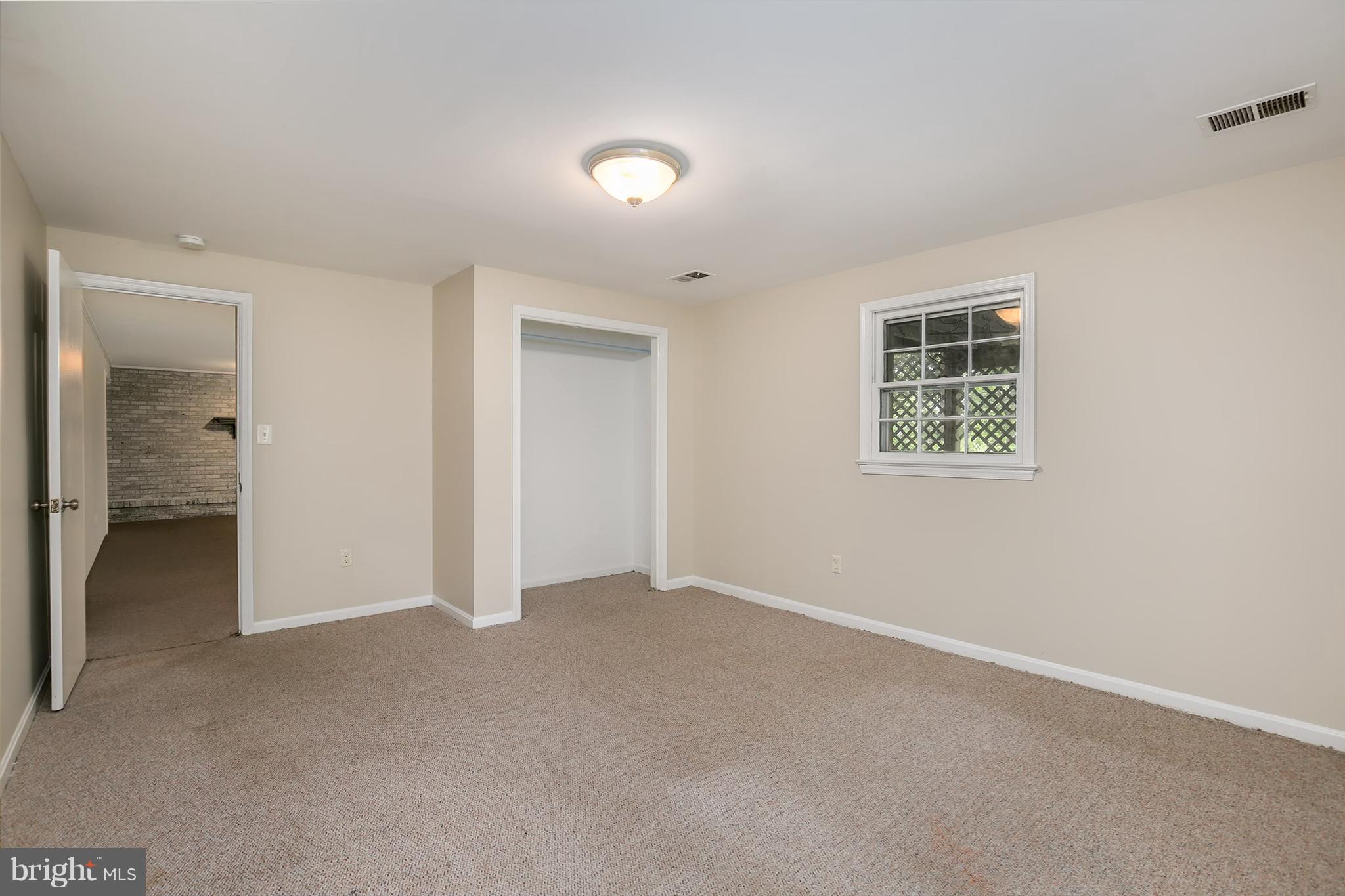 16901 Longdraft Road Gaithersburg, MD 20878 - Photo 14 of 25 Lower Level Bedroom