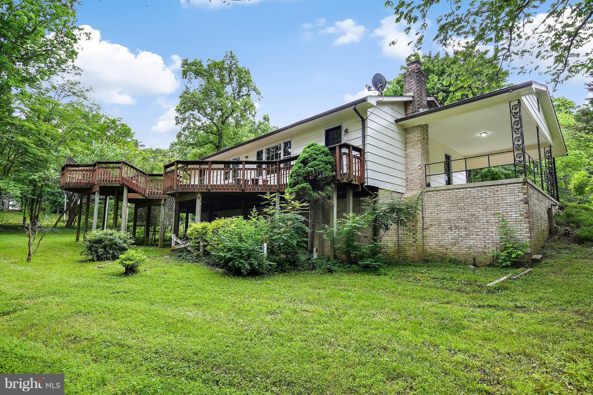 16901 Longdraft Road Gaithersburg, MD 20878 - Photo 25 of 25 Exterior (Rear)