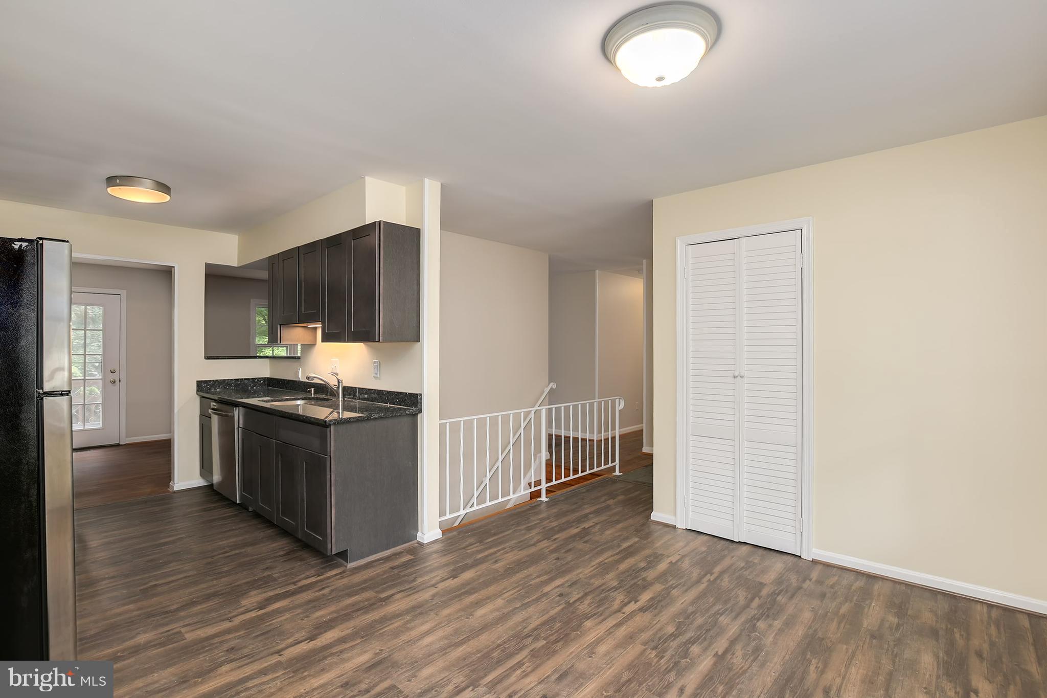 16901 Longdraft Road Gaithersburg, MD 20878 - Photo 6 of 25 Kitchen