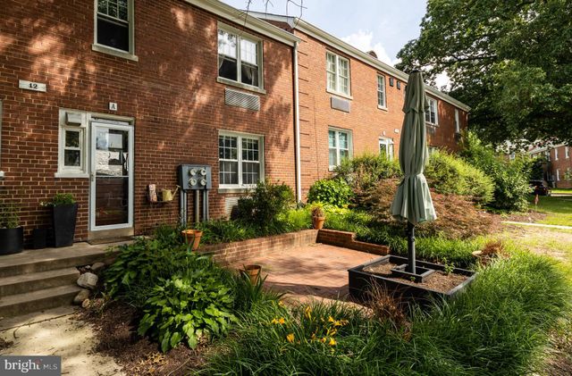 $230,000 | 12 Auburn Court, Unit A, Alexandria, VA 22305