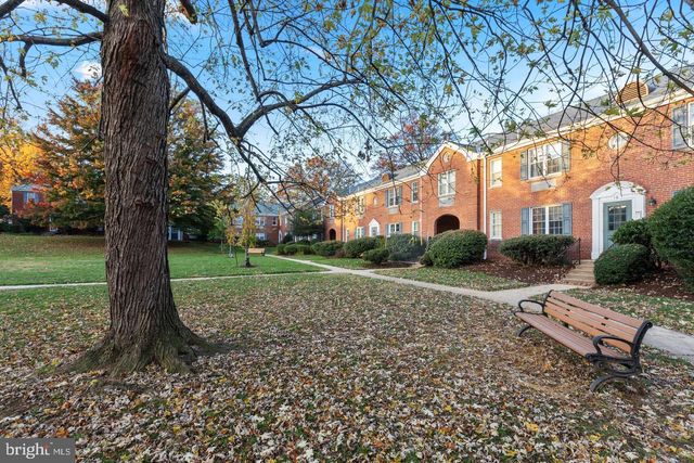 $230,000 | 12 Auburn Court, Unit A, Alexandria, VA 22305