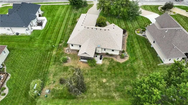 $415,000 | 105 Eagles Landing Parkway, Cameron, MO 64429