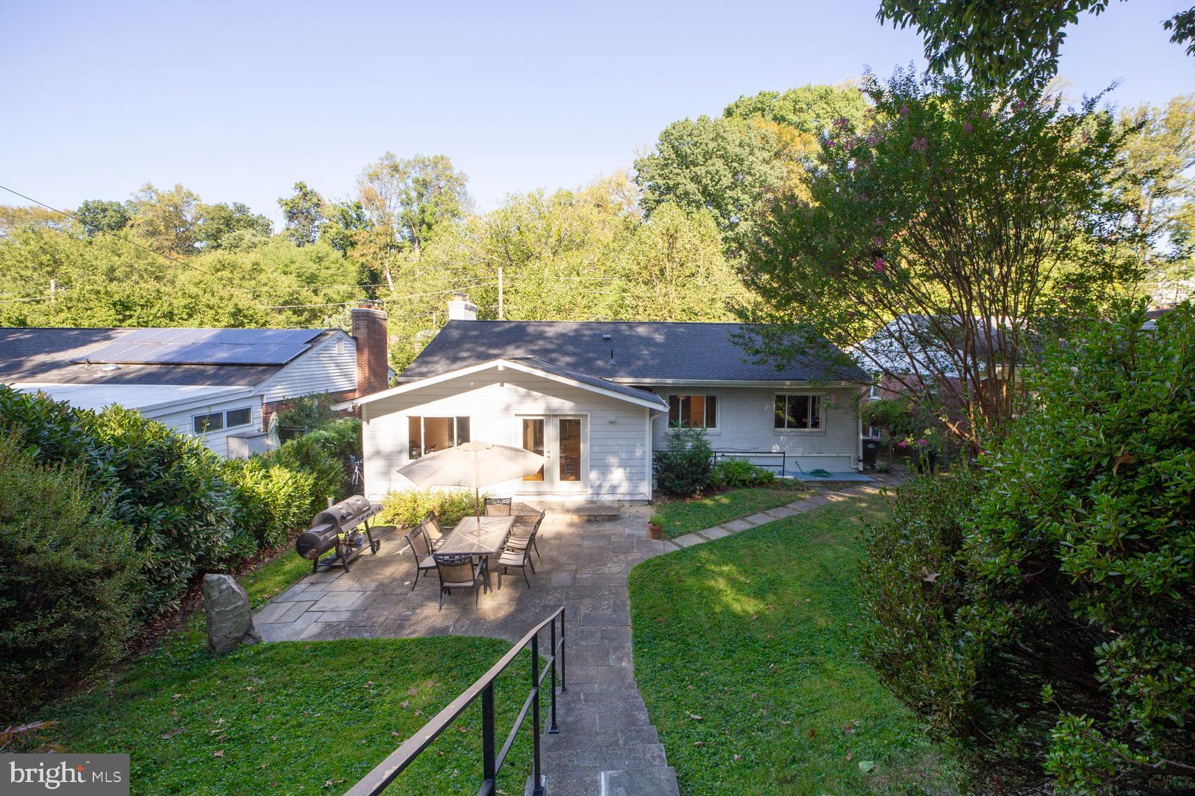 4601 Blagden Avenue Northwest Washington, DC 20011 - Photo 3 of 39