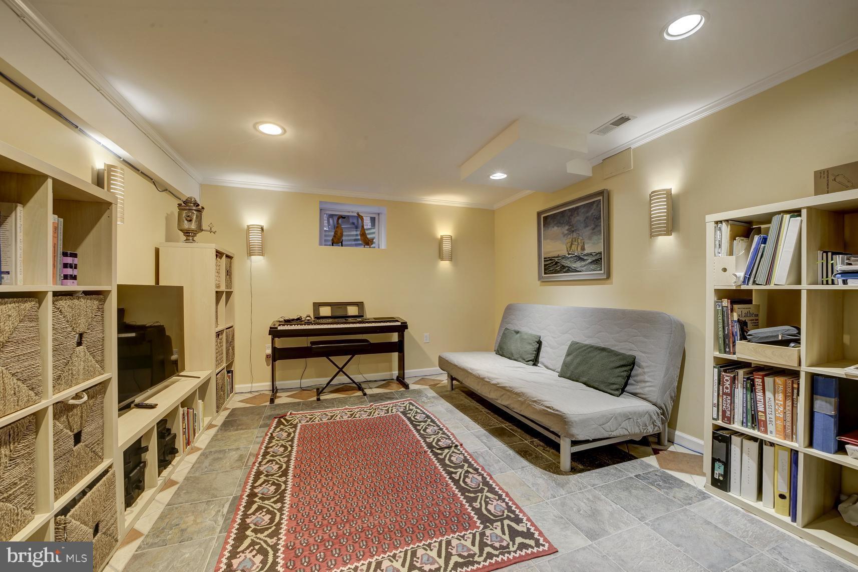 4601 Blagden Avenue Northwest Washington, DC 20011 - Photo 31 of 39