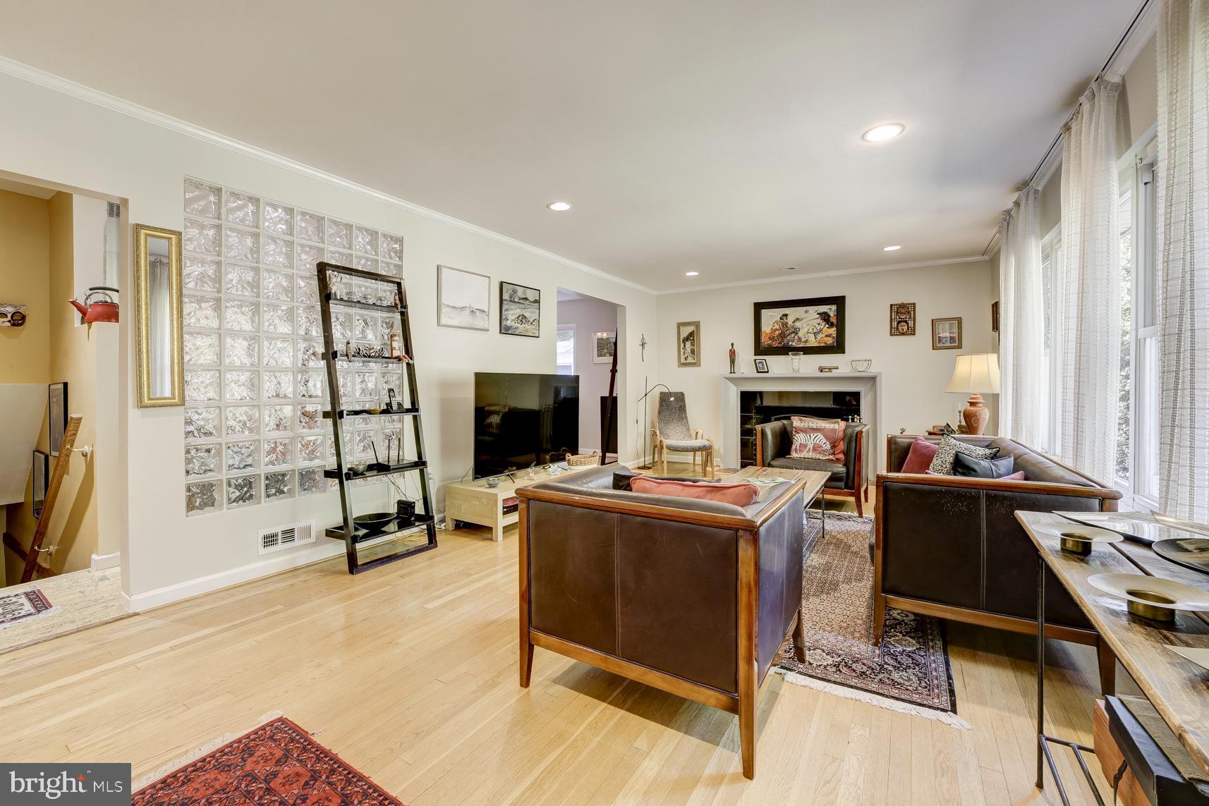 4601 Blagden Avenue Northwest Washington, DC 20011 - Photo 8 of 39