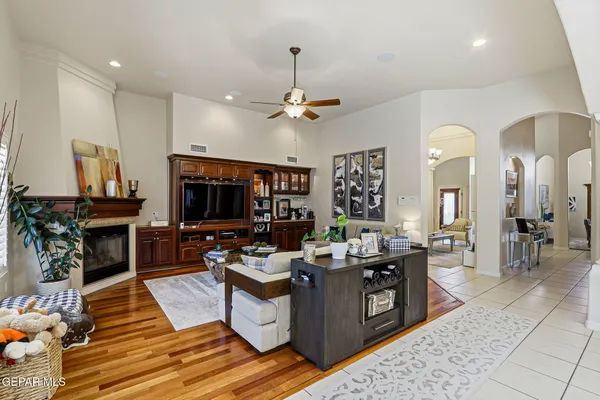 $575,000 | 6320 Franklin Bluff Drive, El Paso, TX 79912