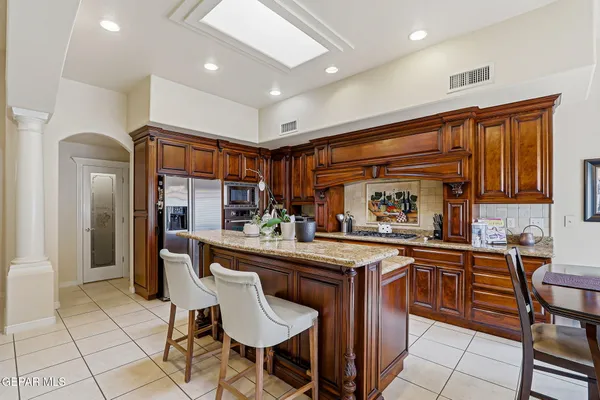 $575,000 | 6320 Franklin Bluff Drive, El Paso, TX 79912