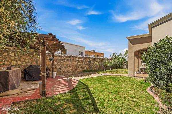 $575,000 | 6320 Franklin Bluff Drive, El Paso, TX 79912