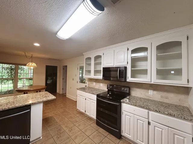 $355,900 | 224 West Petros Road, Pearl, MS 39208