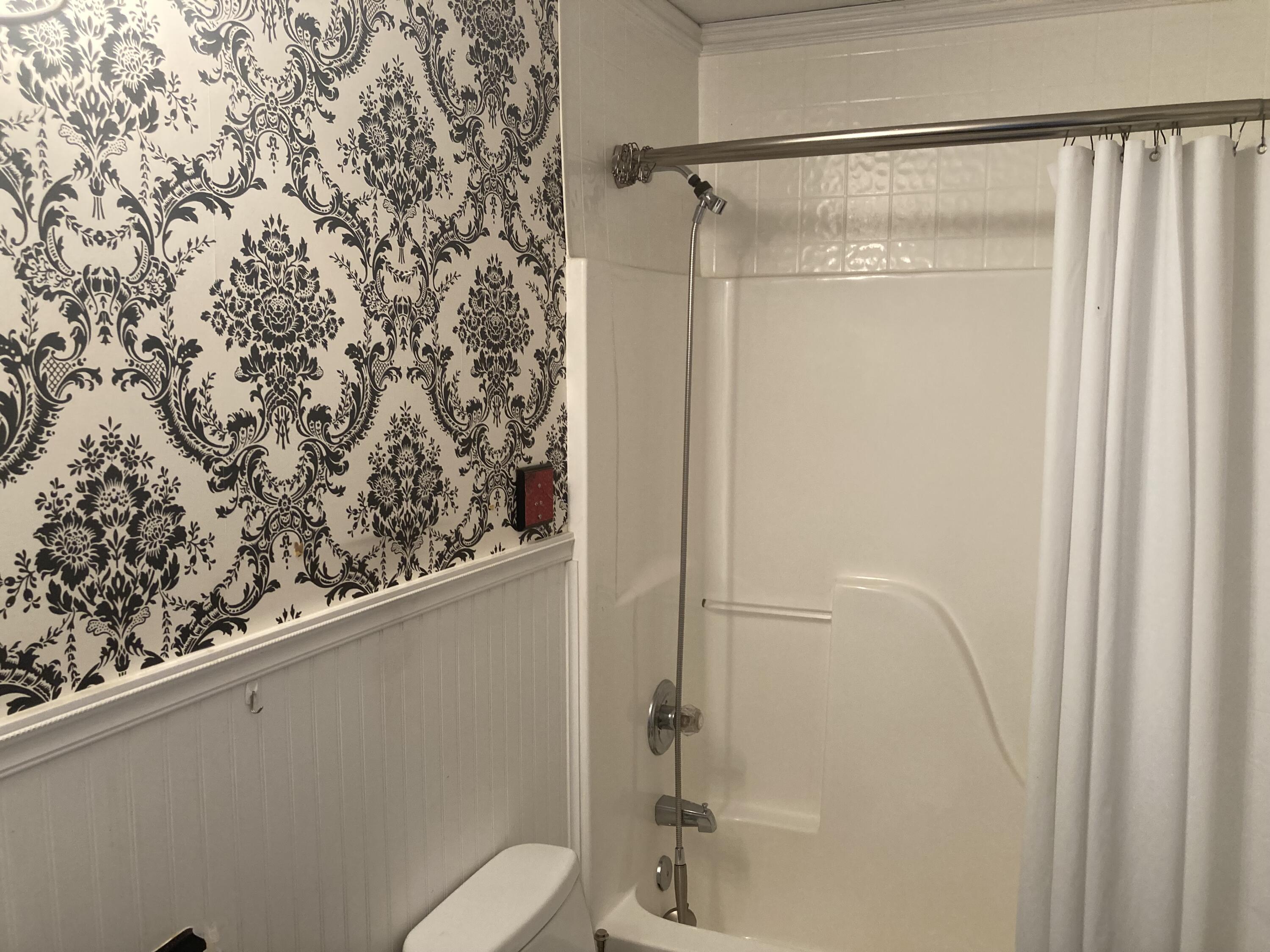 8411 Lady Slipper Road Chattanooga, TN 37421 - Photo 6 of 7 guest bath
