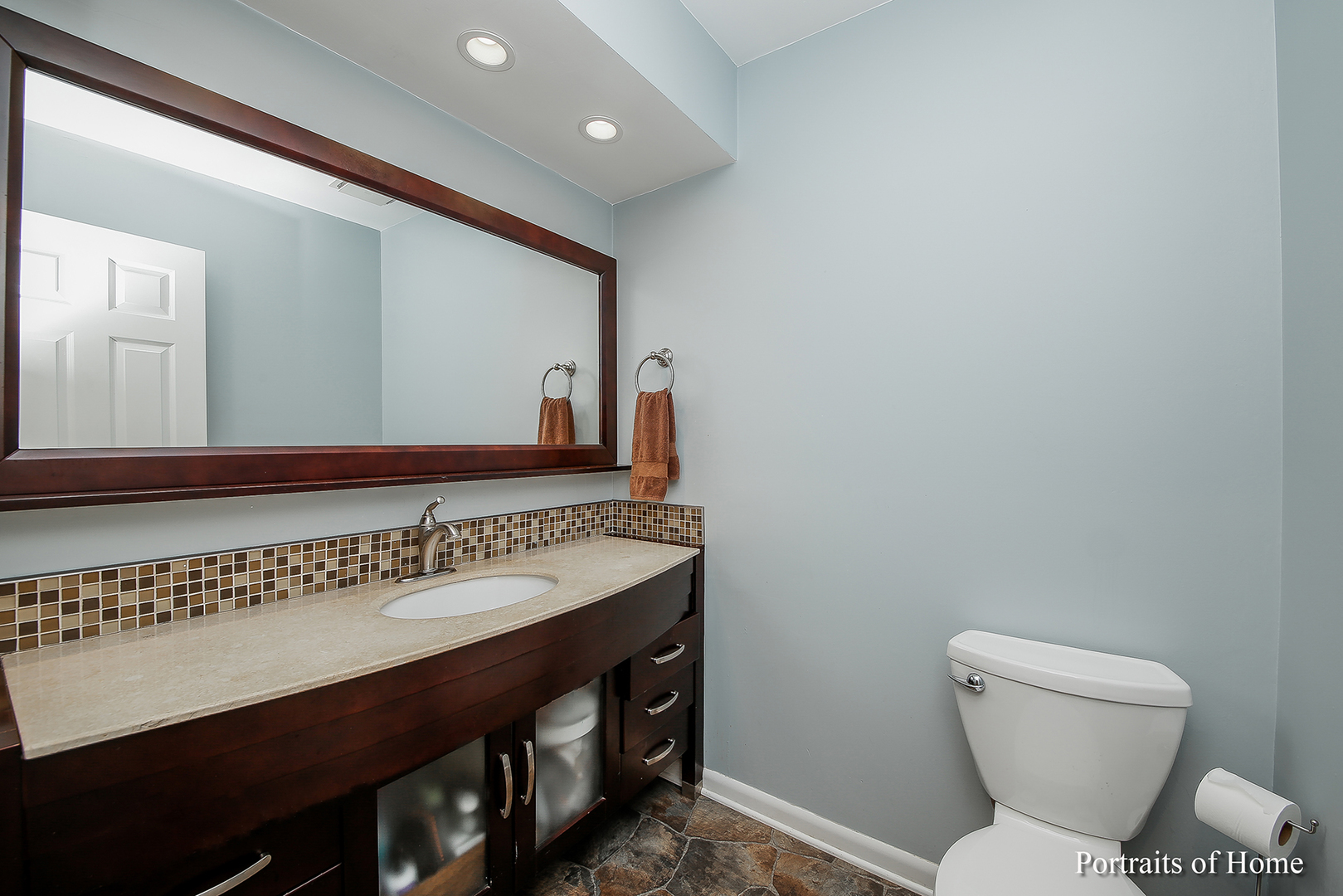 11S542 Book Road Naperville, IL 60564 - Photo 16 of 25