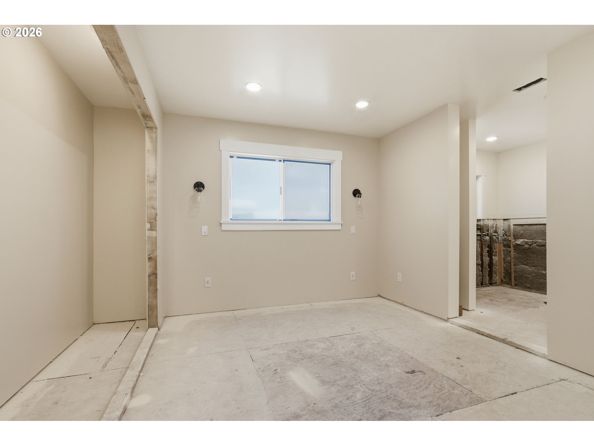 14305 Southeast River Road Milwaukie, OR 97267 - Photo 13 of 36