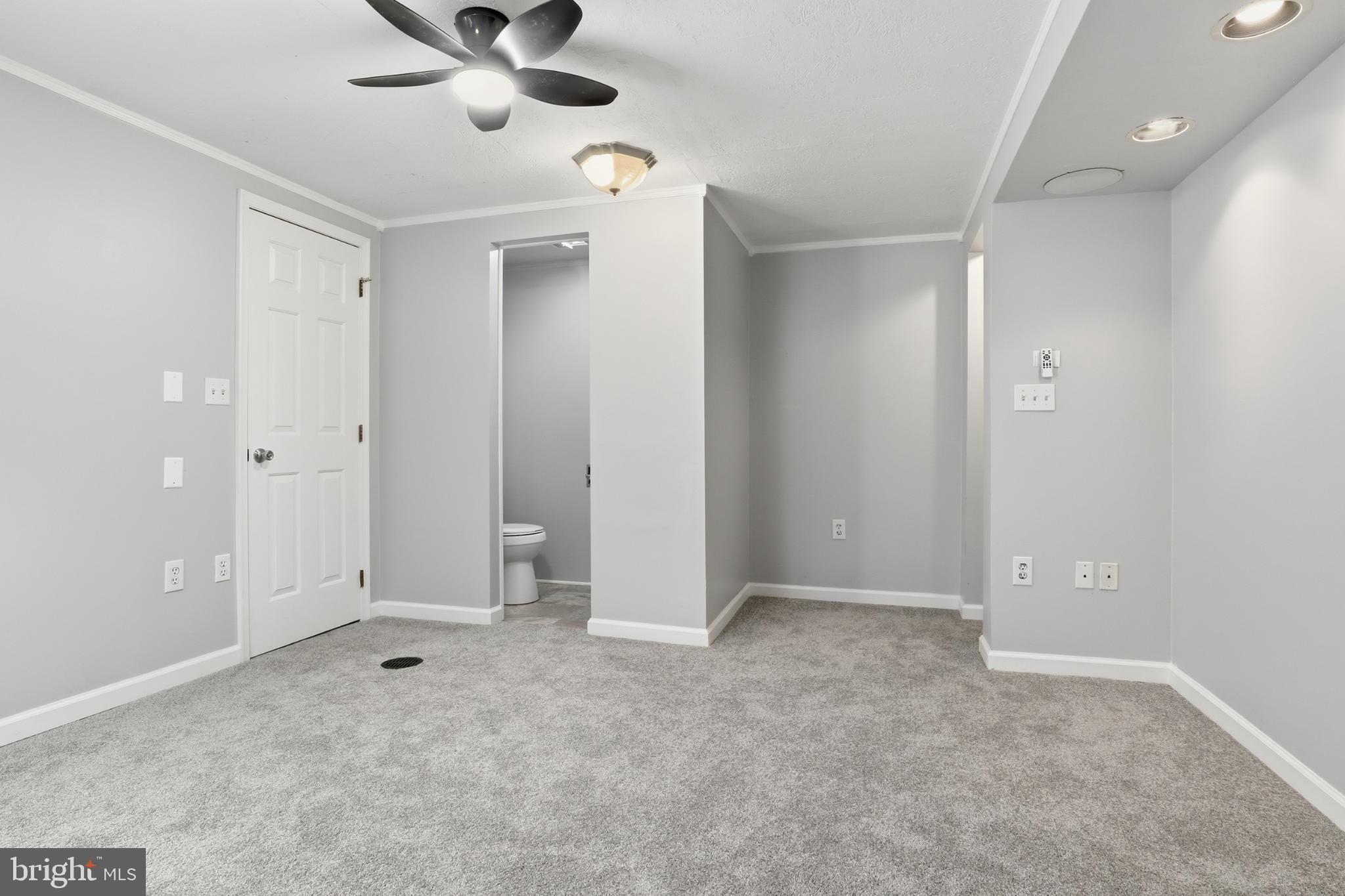 2530 Mill Creek Road Dover, PA 17315 - Photo 37 of 69 Versatile space with modern finishes.