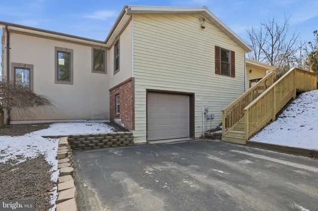 $369,900 | 2530 Mill Creek Road, Dover, PA 17315