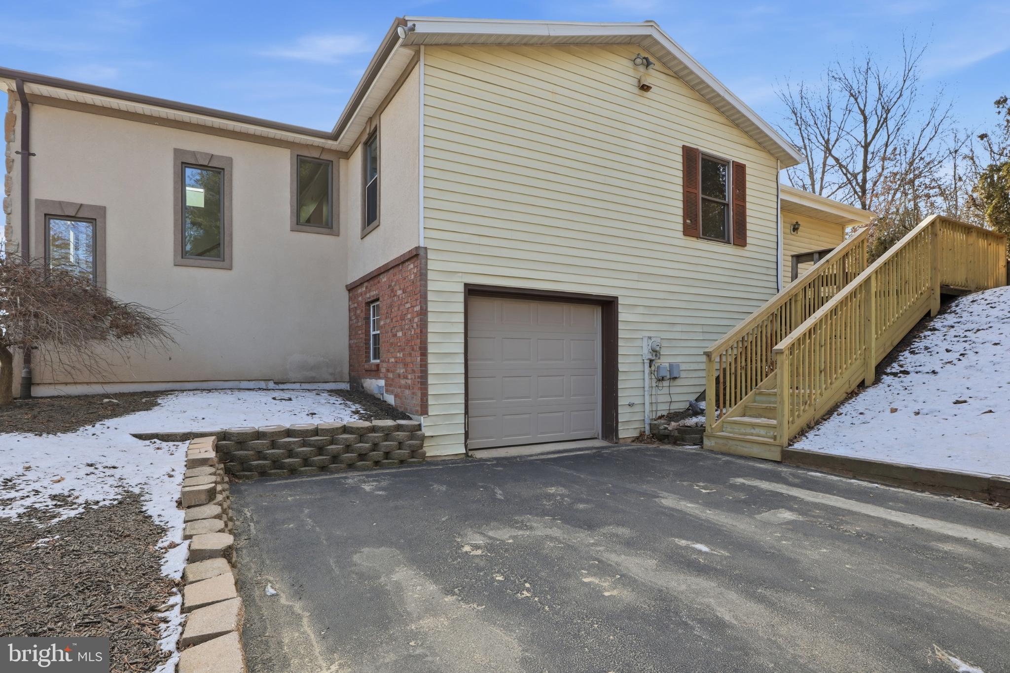 2530 Mill Creek Road Dover, PA 17315 - Photo 5 of 69 Charming home with inviting entrance and driveway.