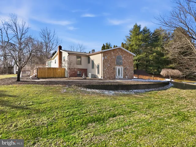 $369,900 | 2530 Mill Creek Road, Dover, PA 17315