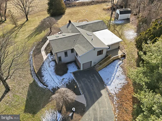 $369,900 | 2530 Mill Creek Road, Dover, PA 17315
