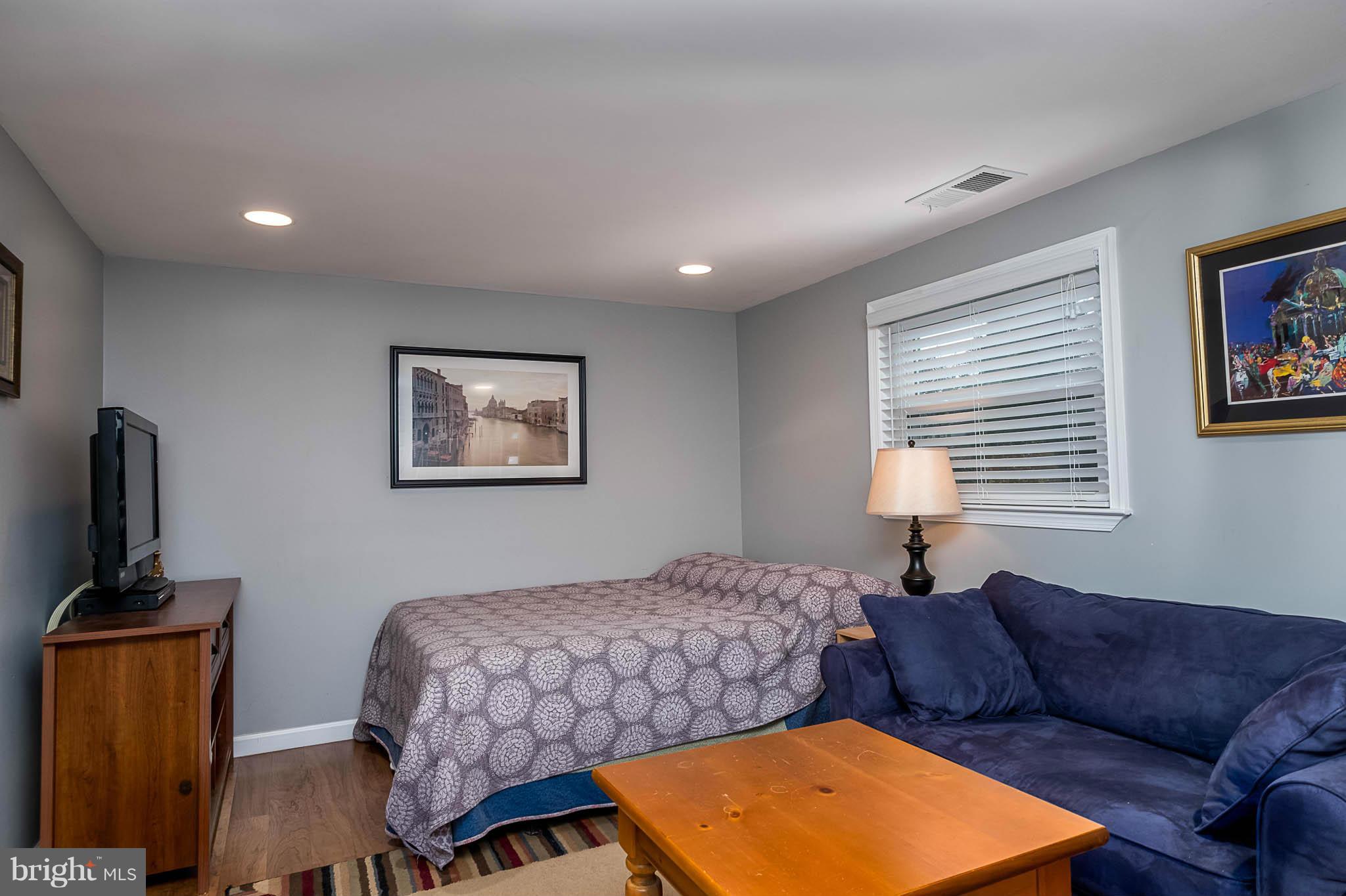 2837 Southview Road Ellicott City, MD 21042 - Photo 21 of 30 Fourth bedroom suite with attached bath