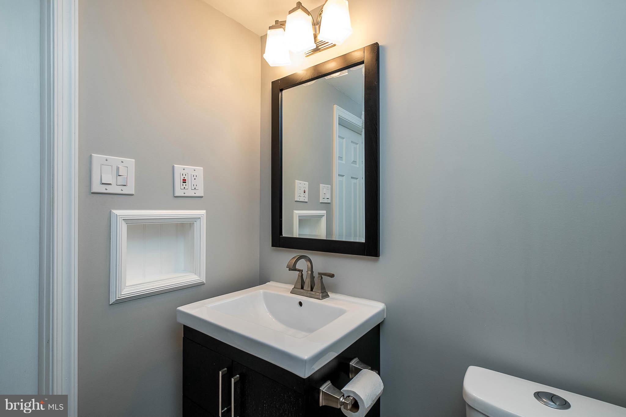 2837 Southview Road Ellicott City, MD 21042 - Photo 22 of 30 Bath attached to lower level 4th bedroom suite