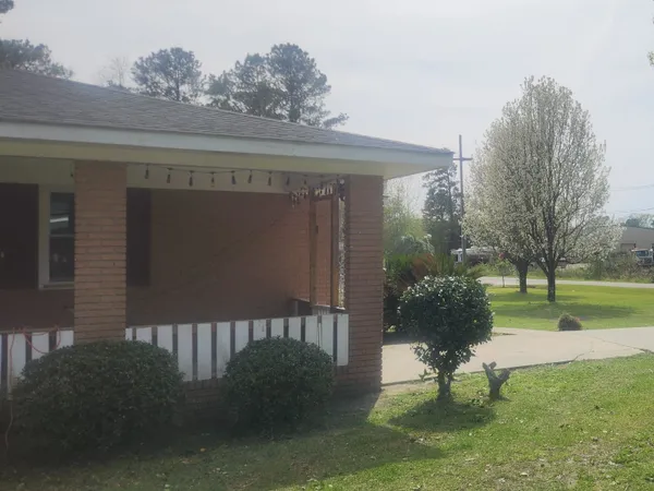$265,000 | 102 North Hazel Avenue, Andrews, SC 29510