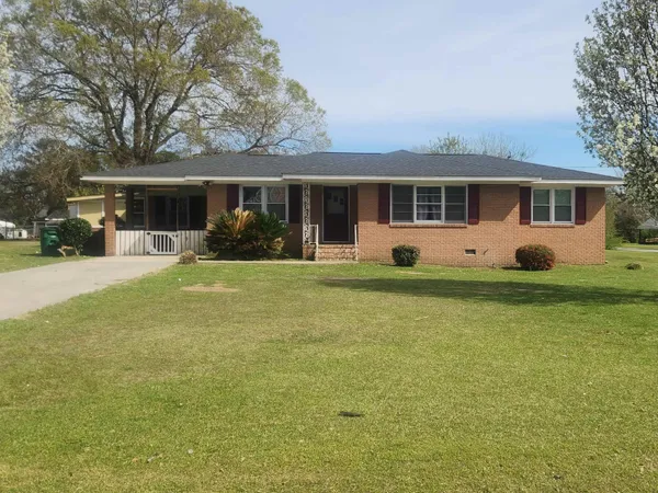 $265,000 | 102 North Hazel Avenue, Andrews, SC 29510