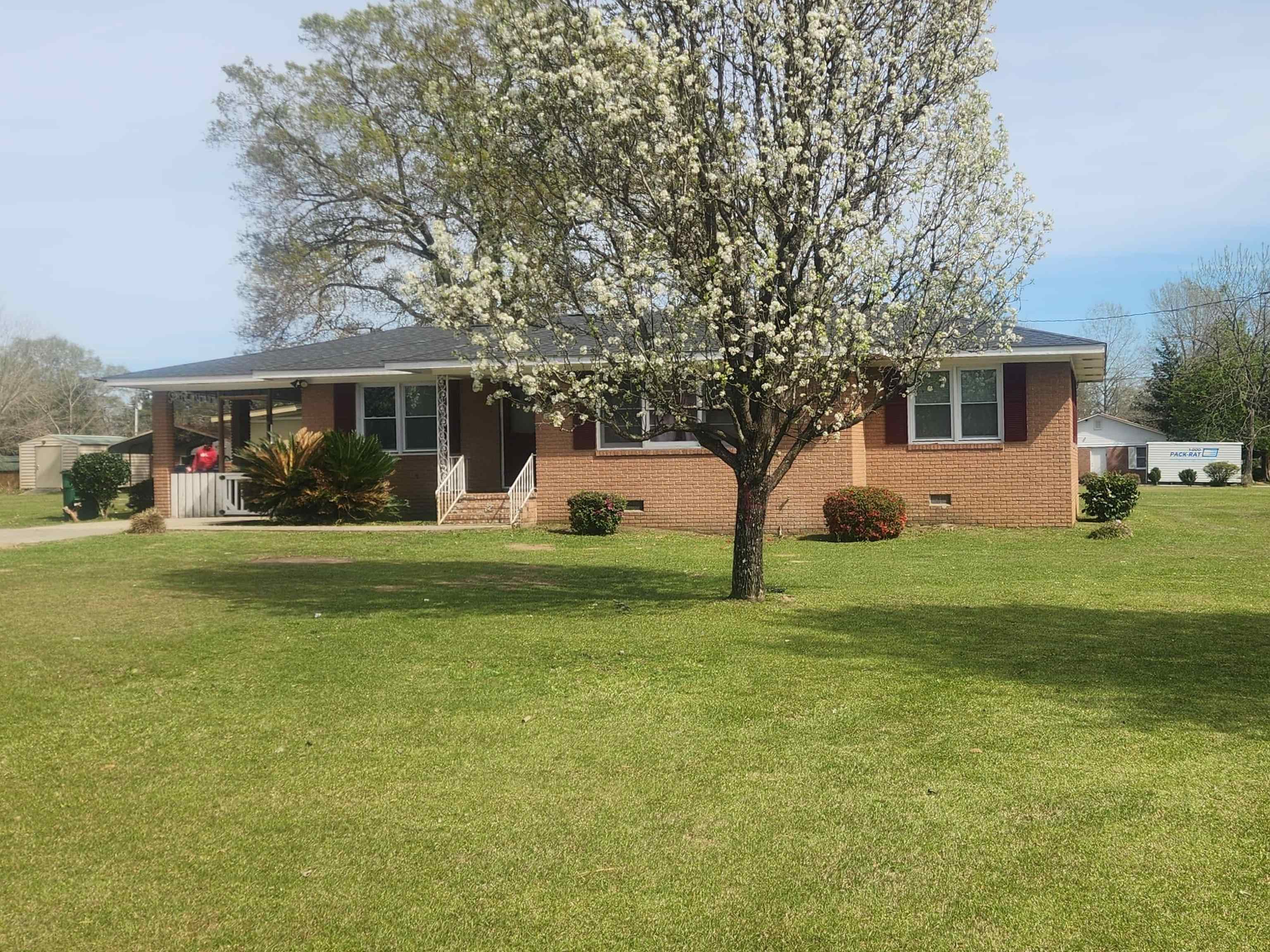 102 North Hazel Avenue Andrews, SC 29510 - Photo 16 of 49