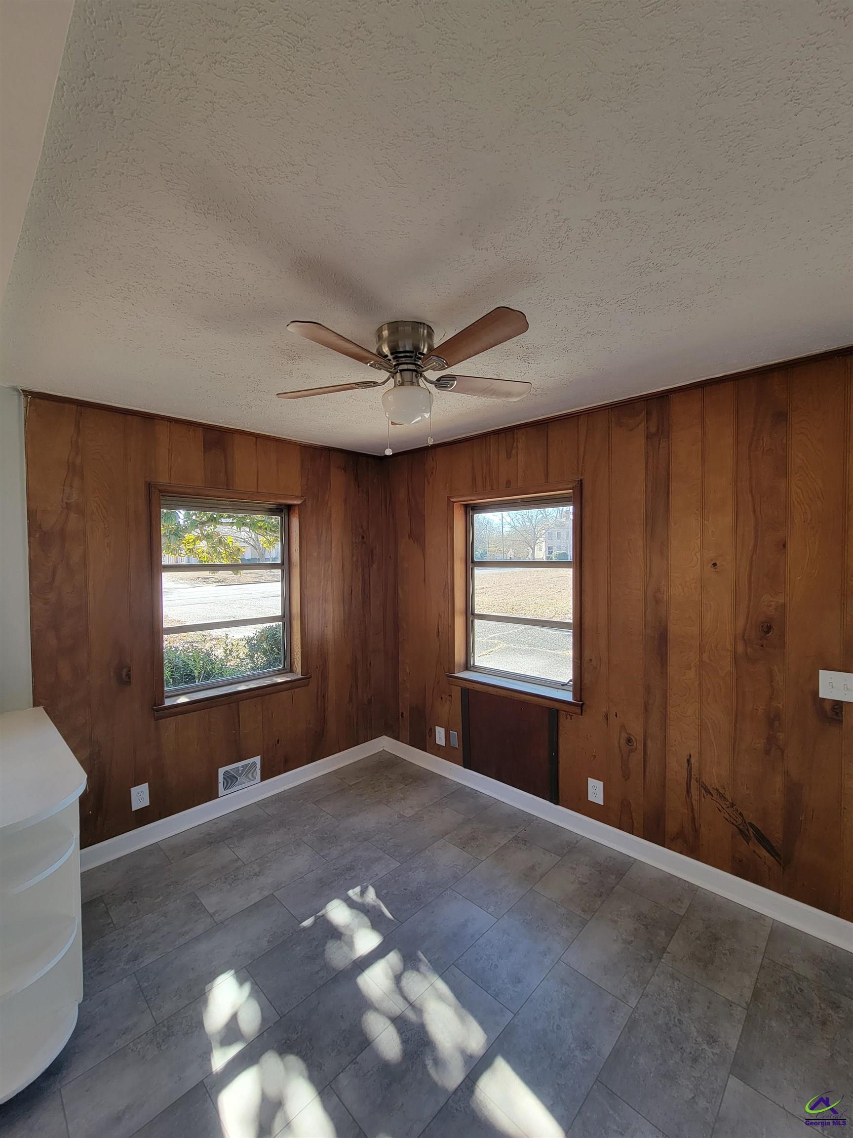 161 East Cherry Street Cochran, GA 31014 - Photo 16 of 34
