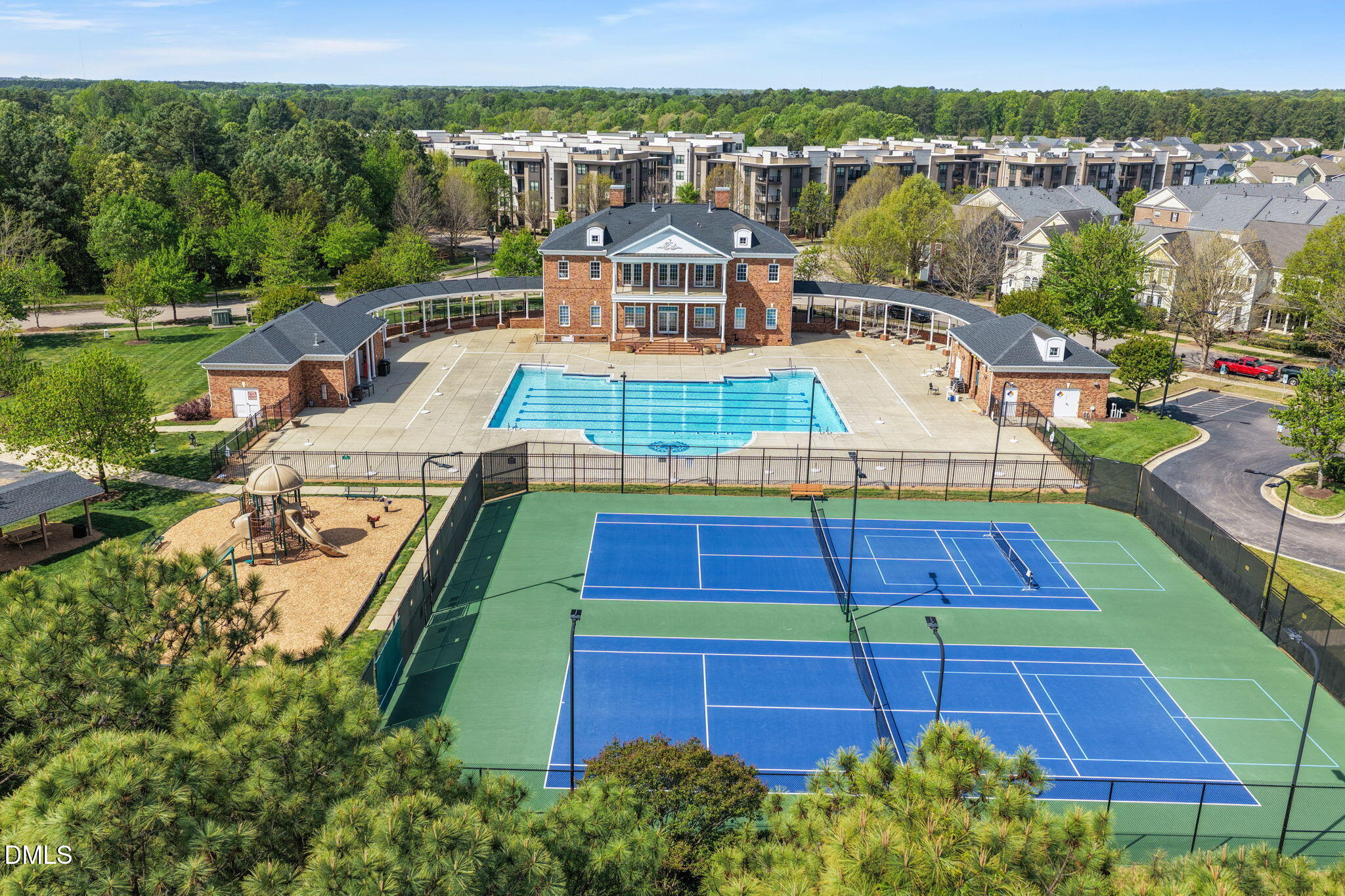 702 Bryant Street Raleigh, NC 27603 - Photo 6 of 40 45-web-or-mls-untitled-18