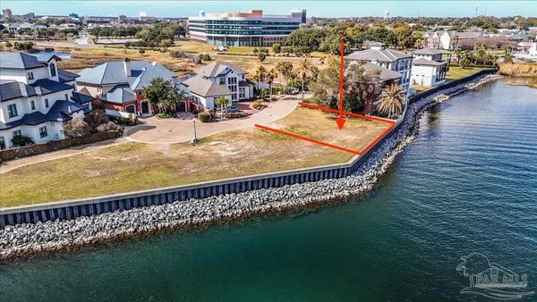 $650,000 | 16 Wharf Avenue, Pensacola, FL 32502